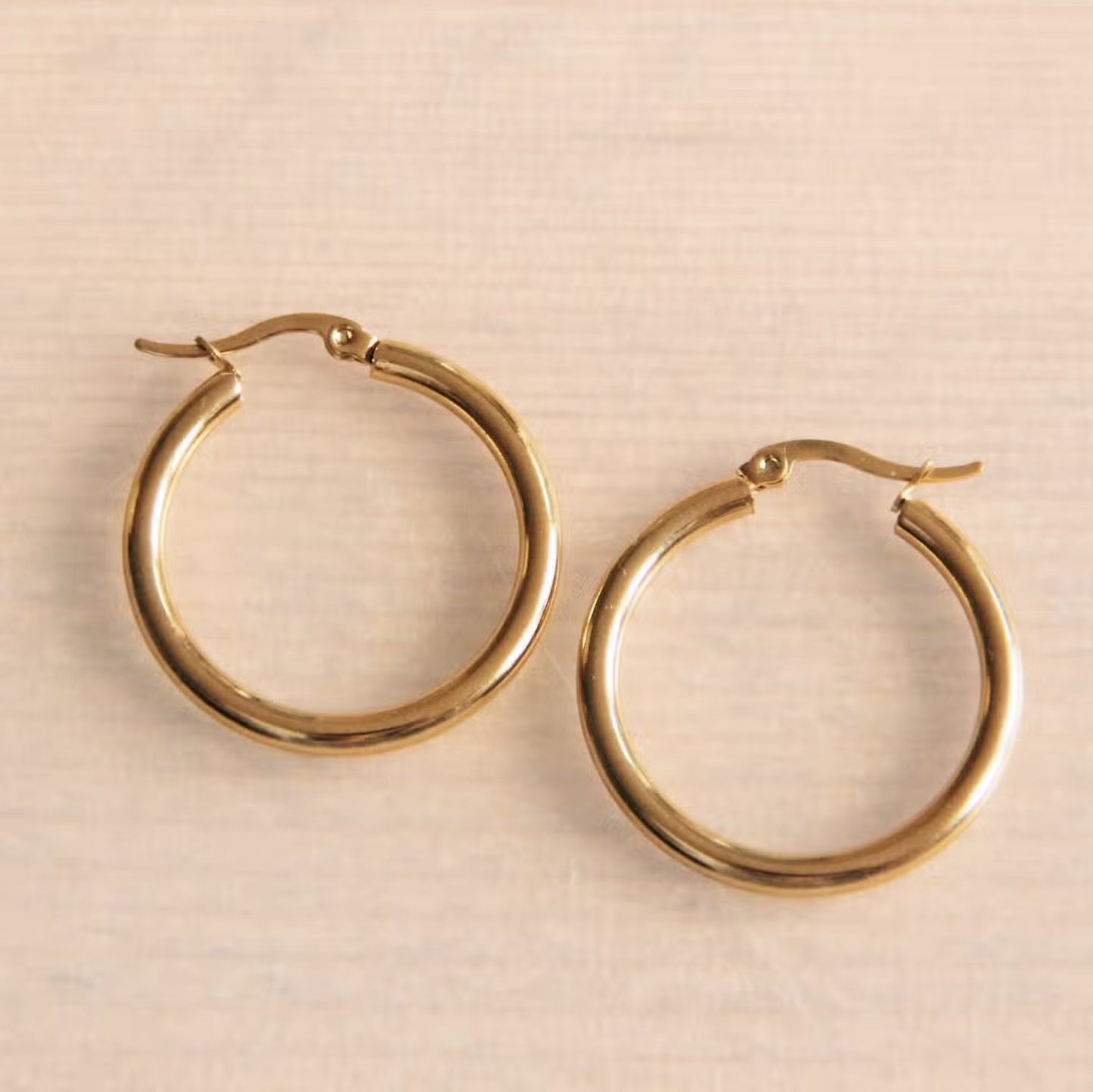 Mila Hoops